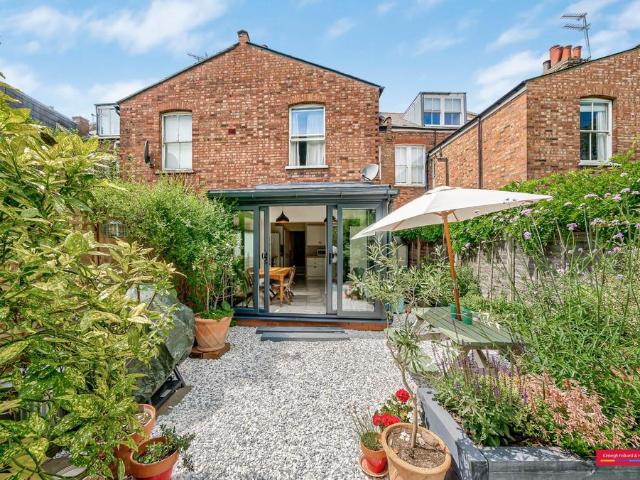 Flat for sale in Muswell Hill, Greater London