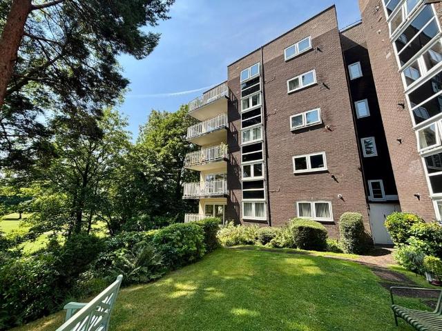 Flat for sale in Georgia, Greater Manchester