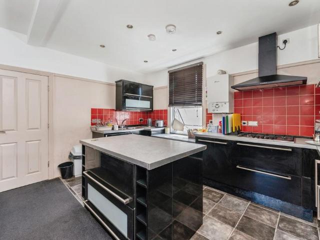 Flat for sale in Holywell, Wales