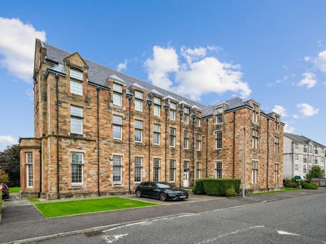 Flat for sale in Leverndale, Glasgow