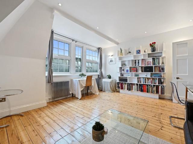 Flat for sale in East Marylebone, Marylebone