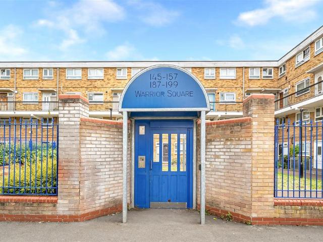 Flat for sale in Little Ilford, Greater London