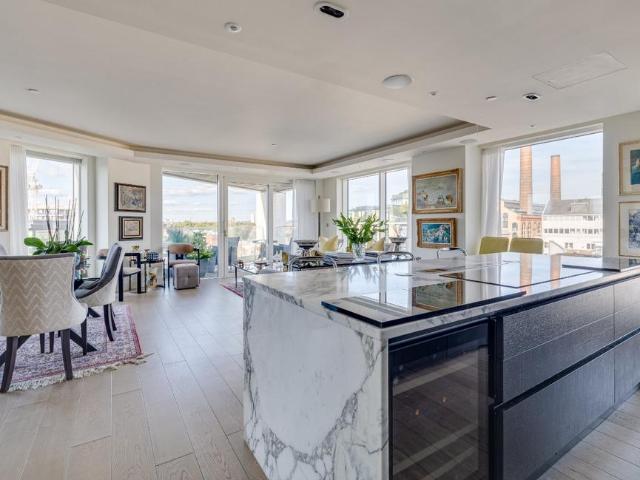 Flat for sale in Greater London