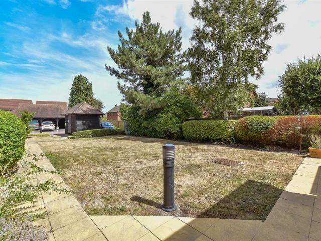 Flat for sale in Talmead, The Bridge