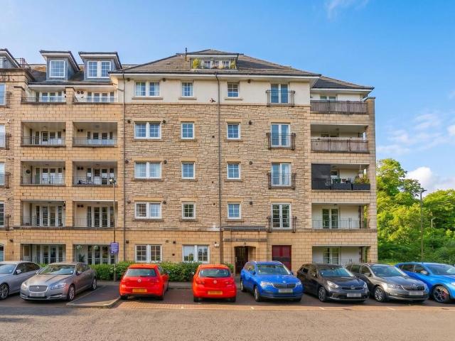 Flat for sale in Canonmills, Scotland