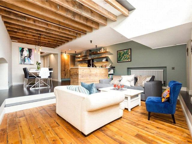 Flat for sale in The Borough, Greater London