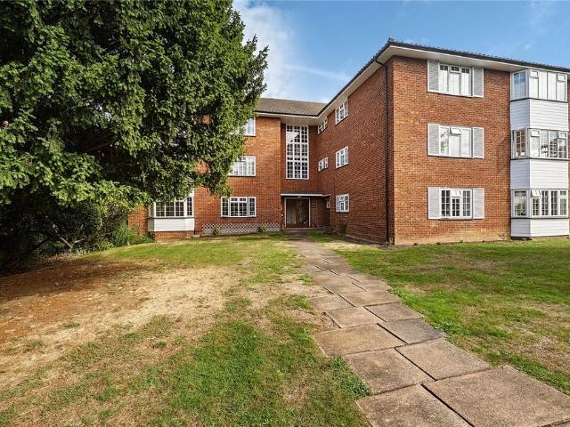 Flat for sale in Bromley Park, Greater London