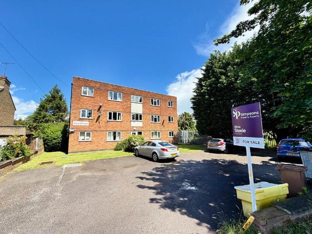 Flat for sale in Leighton-Linslade, Linslade