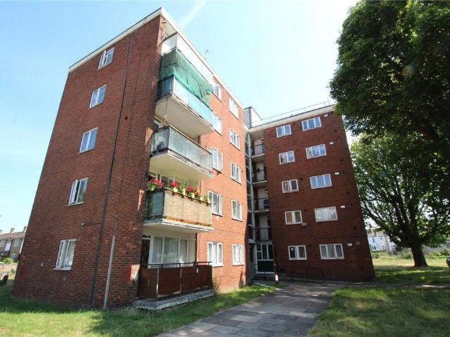 Flat for sale in Abbey Wood, Greater London