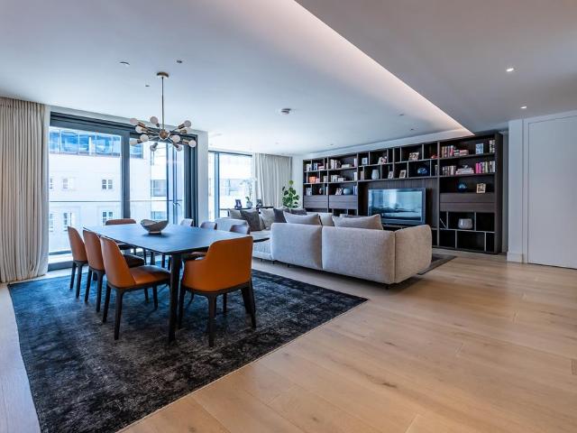 Flat for sale in Sands End, Greater London