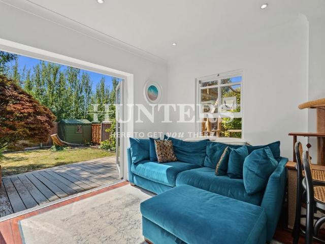 Flat for sale in Kilburn, Greater London
