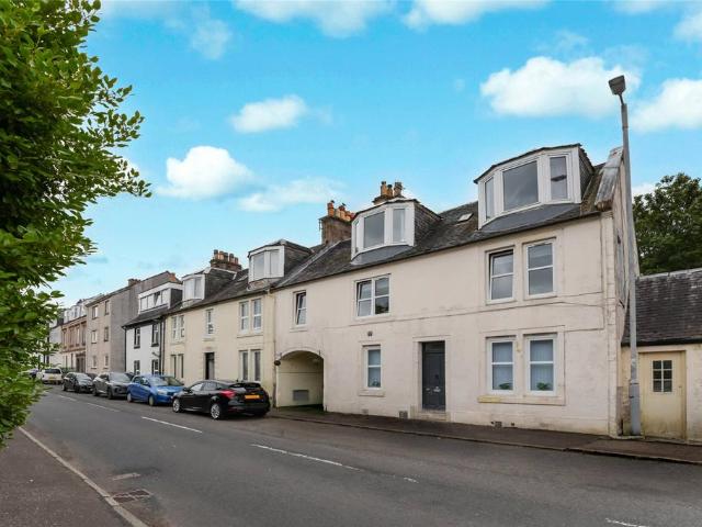 Flat for sale in Inverkip, Scotland
