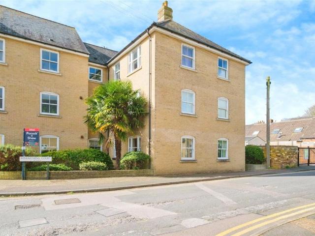 Flat for sale in Barway, Cambridgeshire