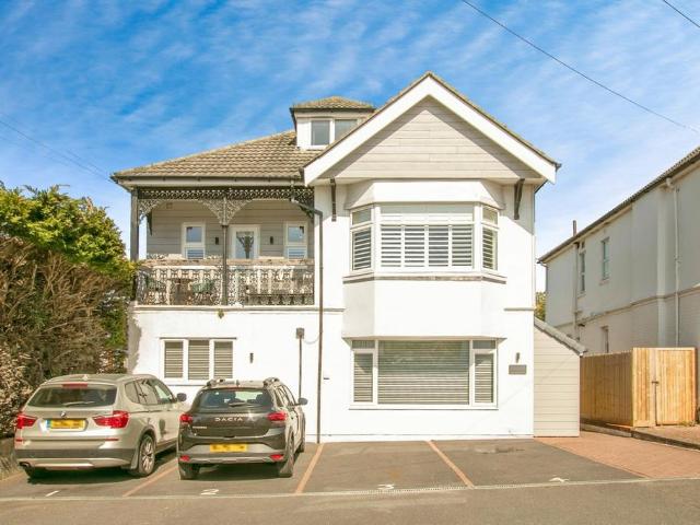 Flat for sale in Charminster, Bournemouth