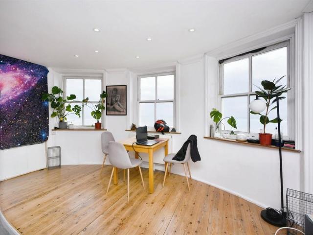 Flat for sale in Kemptown, Brighton & Hove