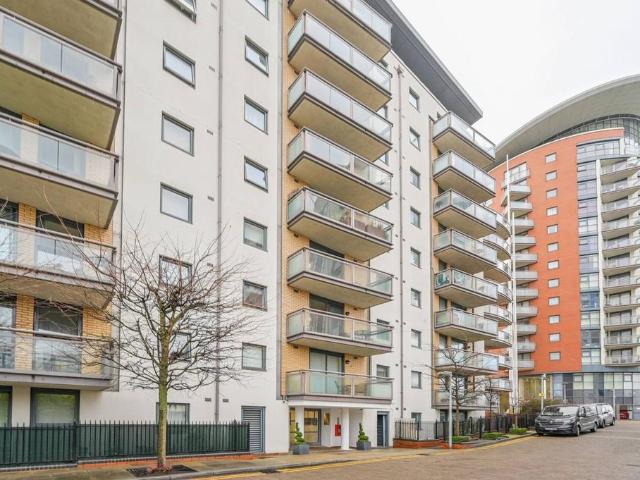 Flat for sale in The Odyssey, Isle Of Dogs