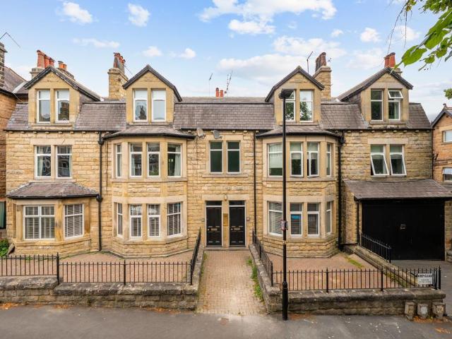 Flat for sale in Low Harrogate, Harrogate