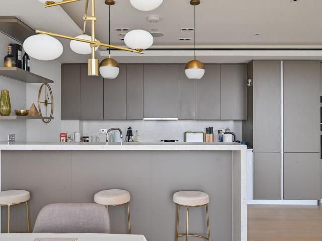 Flat for sale in Finsbury, Greater London
