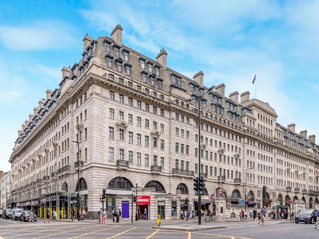 Flat for sale in Marylebone, Greater London