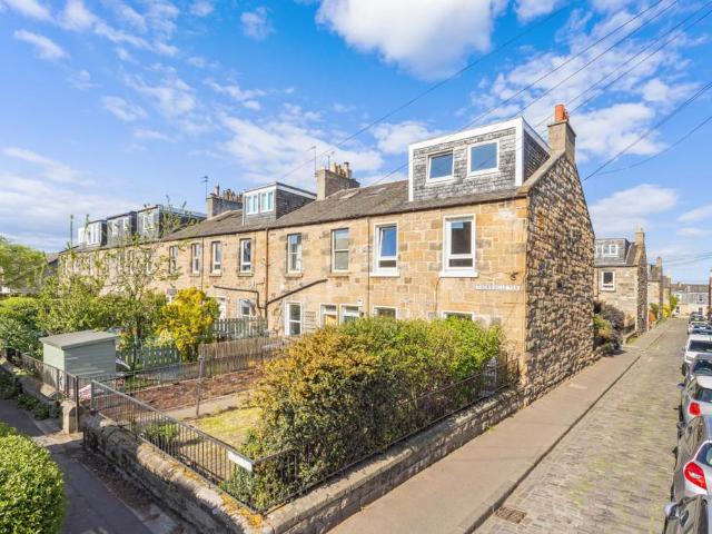 Flat for sale in Leith Links, Leith