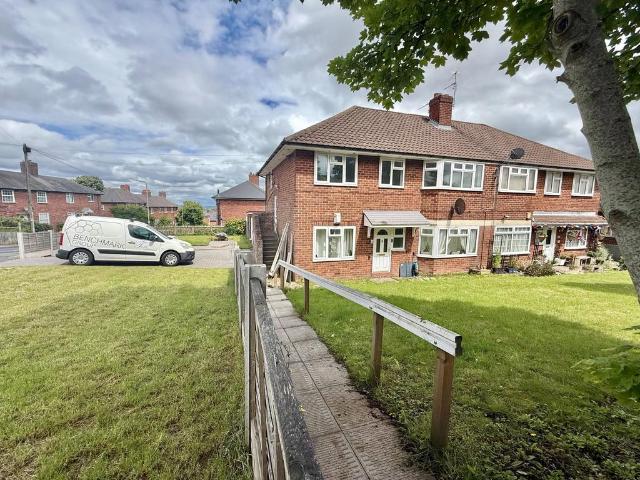 Flat for sale in Coseley, West Midlands