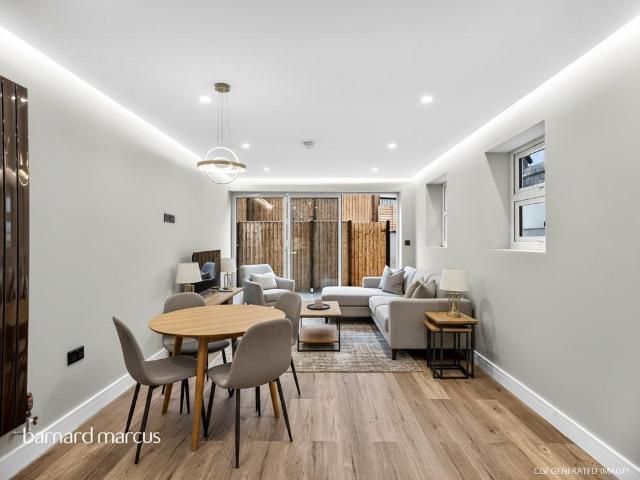 Flat for sale in London Borough of Croydon, Greater London