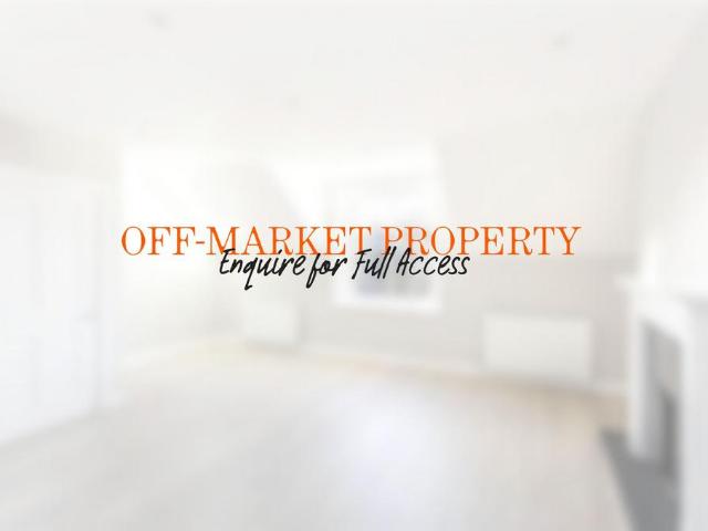 Flat for sale in Hornsey, Greater London
