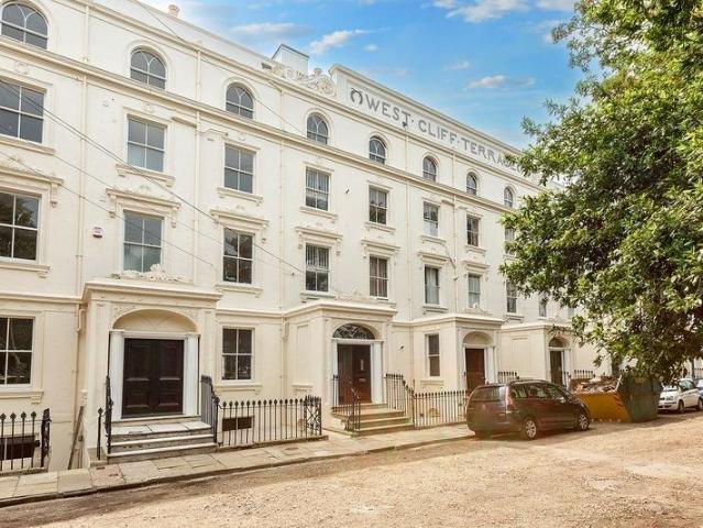 Flat for sale in West Cliff, Acol