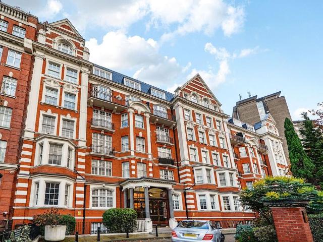 Flat for sale in St. John's Wood, Isle Of Man