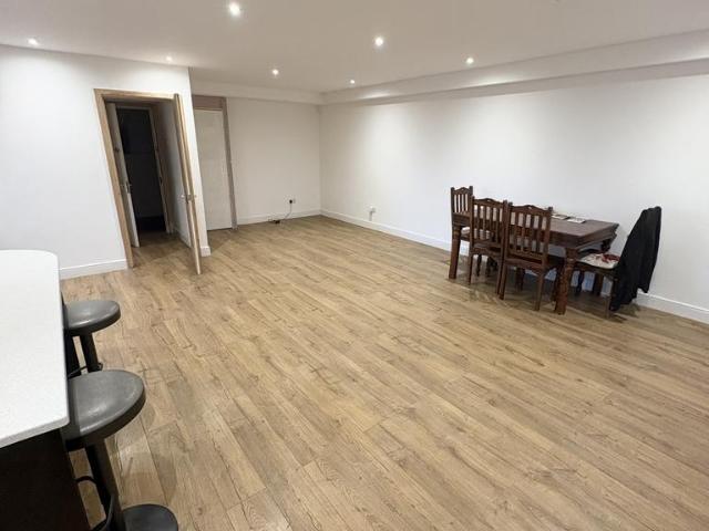 Flat for sale in Cauldwell, Bedford