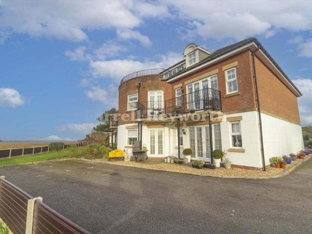 Flat for sale in Cabus, Lancashire