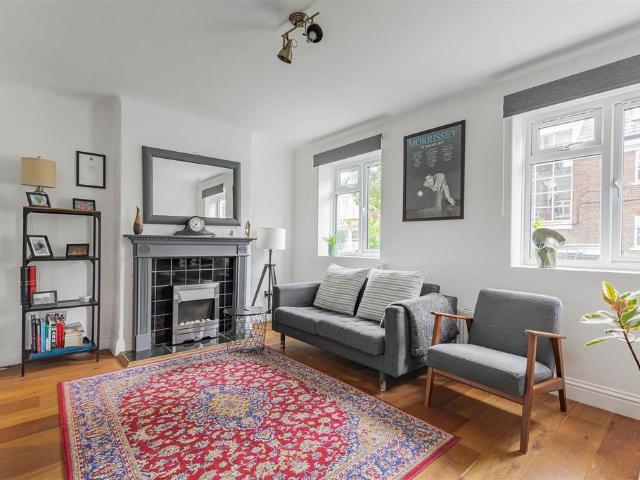 Flat for sale in Mortlake, Isle Of Man
