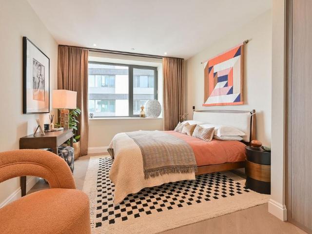 Flat for sale in Chalk Farm, Primrose Hill