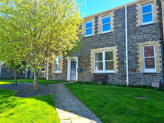 Flat for sale in Waun Fawr, Wales