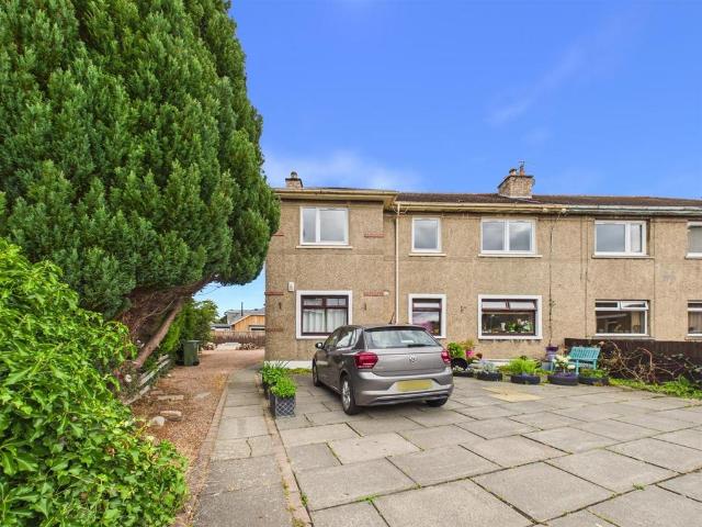 Flat for sale in Moneydie, Scotland
