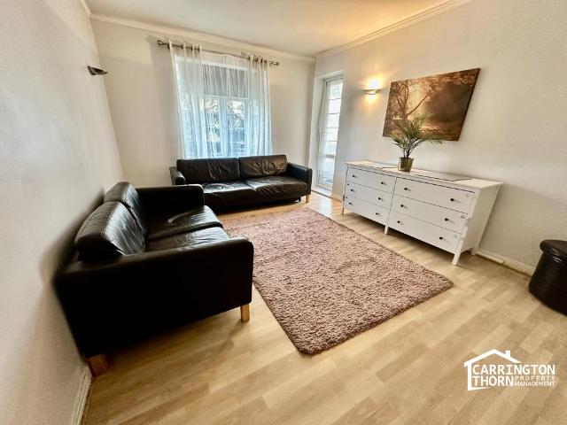 Flat for sale in Brent Cross, Greater London