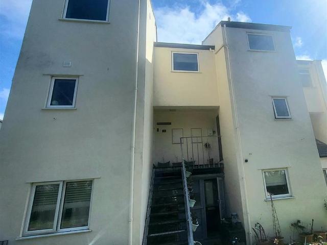 Flat for sale in Harlech