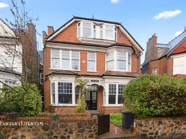 Flat for sale in London Borough of Haringey, Greater London