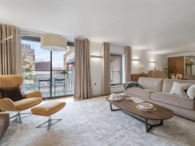 Flat for sale in East Marylebone, Marylebone