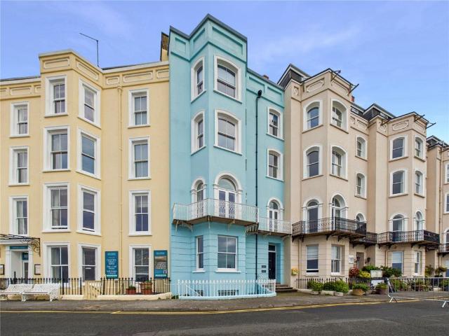 Flat for sale in Tenby, Pembrokeshire