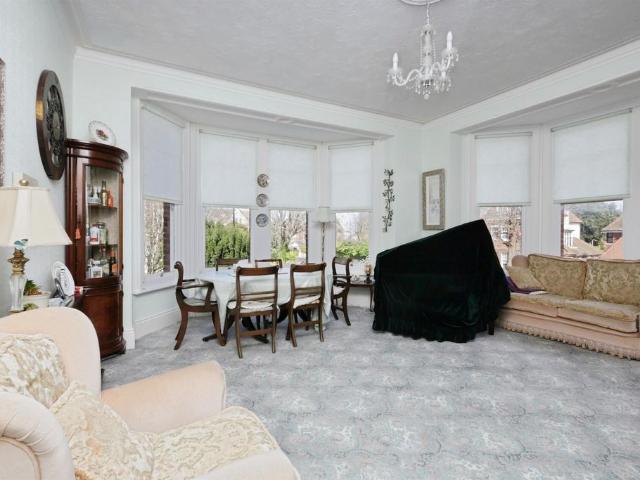 Flat for sale in Eastbourne, East Sussex