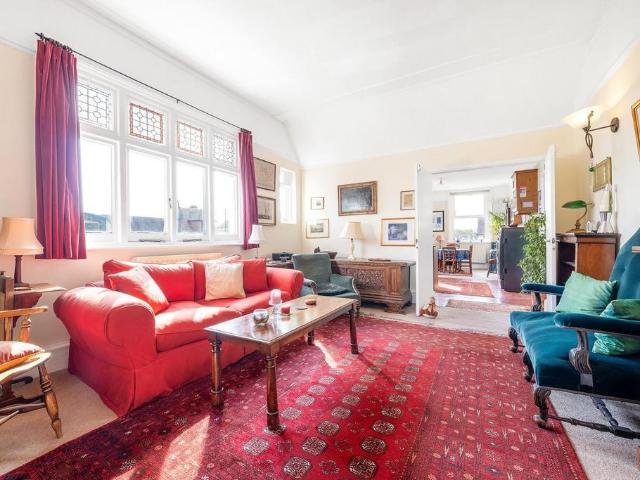 Flat for sale in London Borough of Lambeth, Greater London