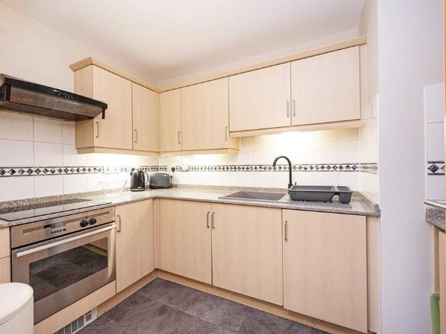 Flat for sale in St. George in the East, Whitechapel