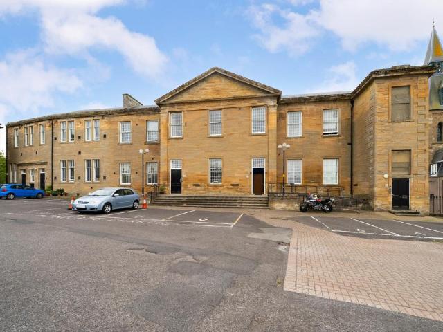 Flat for sale in Westfield, Cupar
