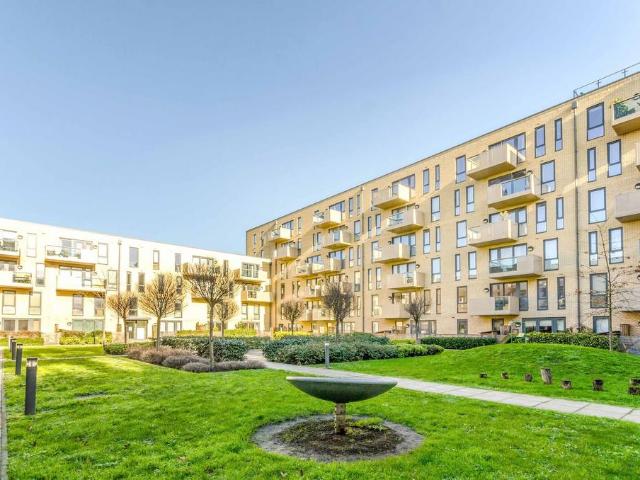 Flat for sale in Ocean Estate, Stepney