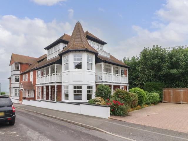 Flat for sale in Westgate-on-Sea, Acol