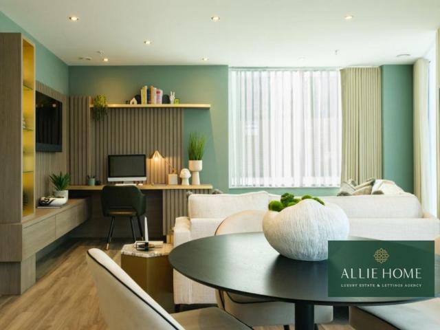 Flat for sale in Colindale, Greater London