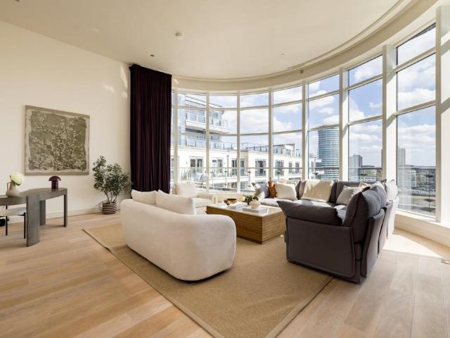 Flat for sale in Imperial Wharf, Greater London