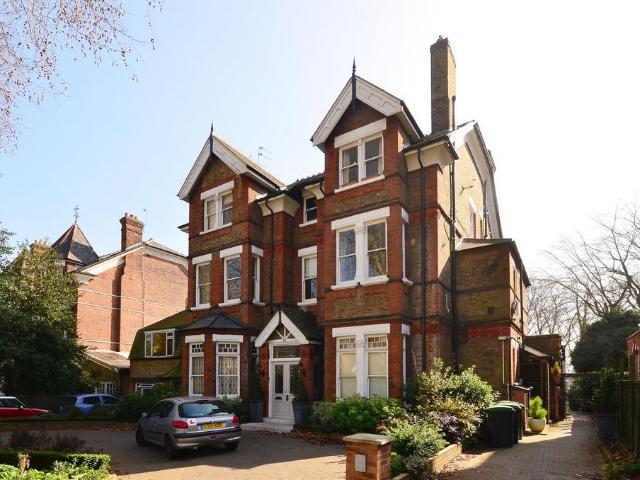 Flat for sale in Shepherd's Hill, Crouch End