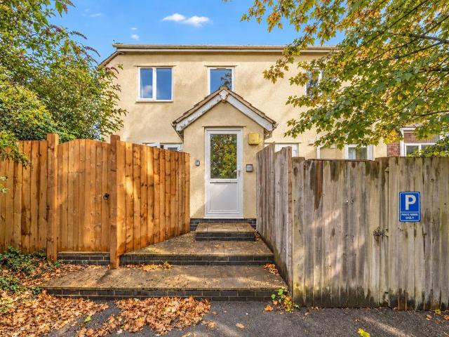 Flat for sale in Risinghurst, Oxford